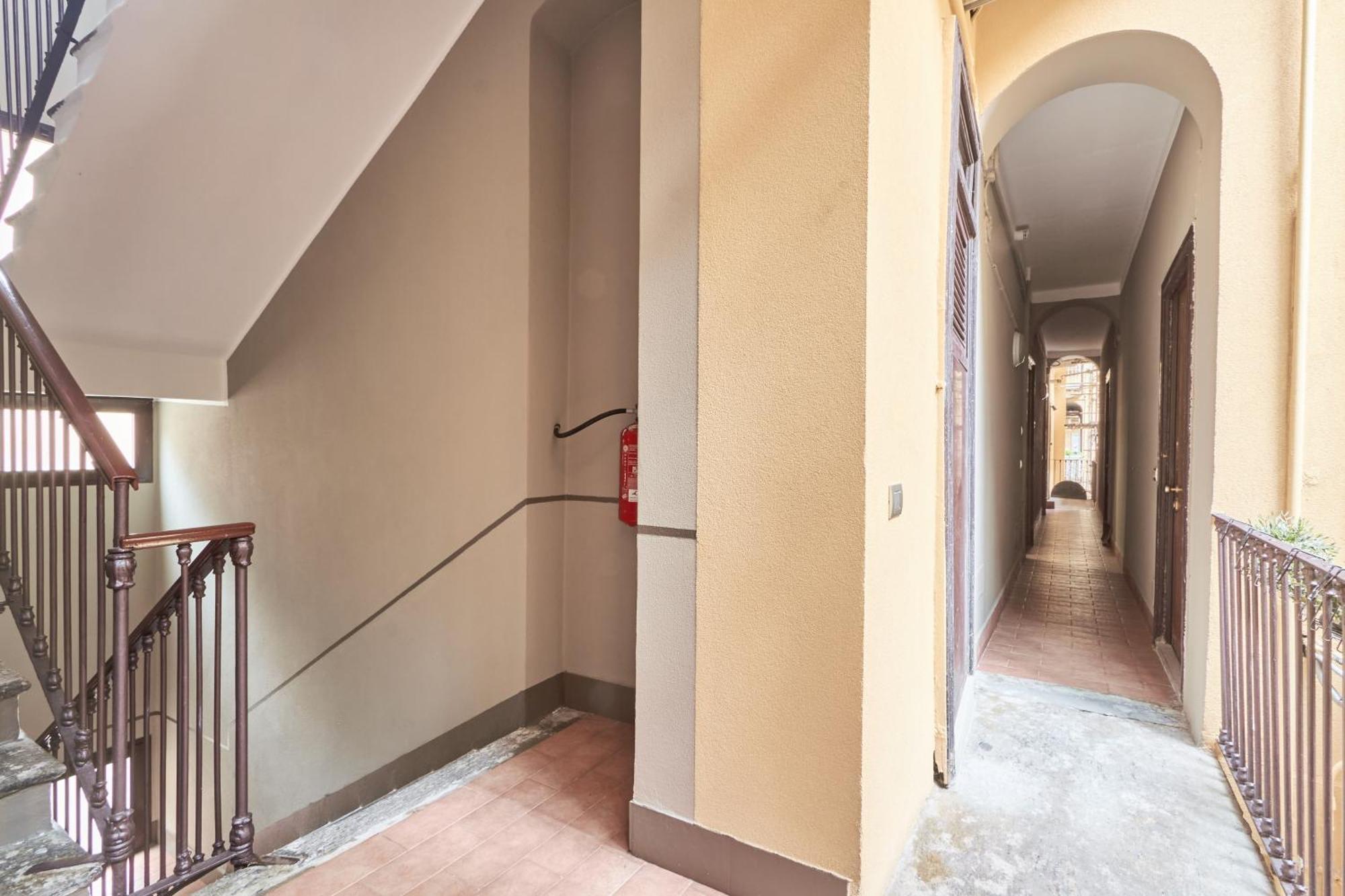 Elegante Appartamento Minimal Dai Tocchi Botanici Mailand Exterior foto